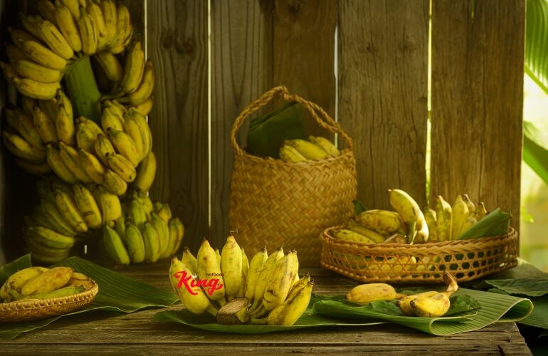 Banana contain a lots of vitamin and minerals
