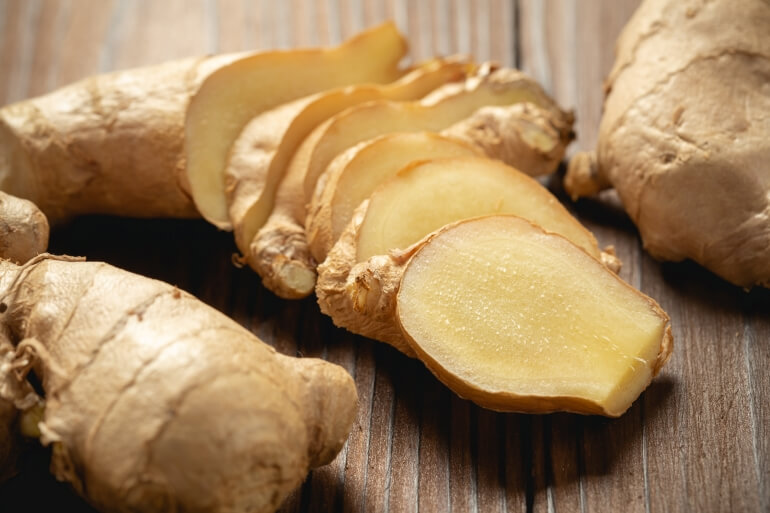 Dried ginger make it easy to eat but still keep all healthy benefits